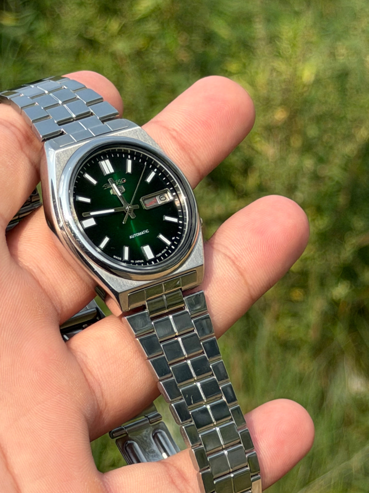 Vintage Seiko 5 Automatic Green Sunburst Dial - Original Movement | Made in Japan