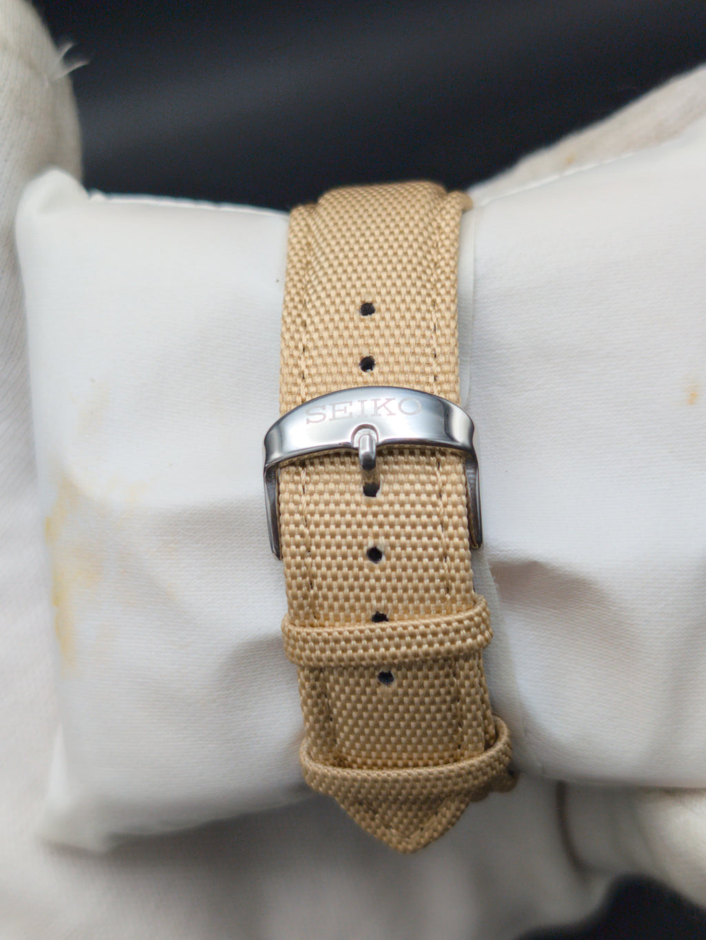 Seiko 5 Sports Automatic Watch - White Military Field Dial - 24 Jewels Original Seiko Movement - Day Date - Beige NATO Strap - Aftermarket Build - SNZG07 Homage