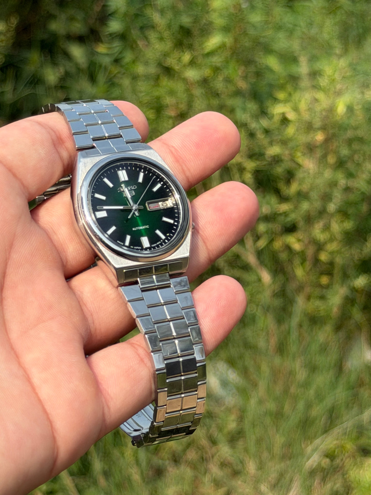 Vintage Seiko 5 Automatic Green Sunburst Dial - Original Movement | Made in Japan