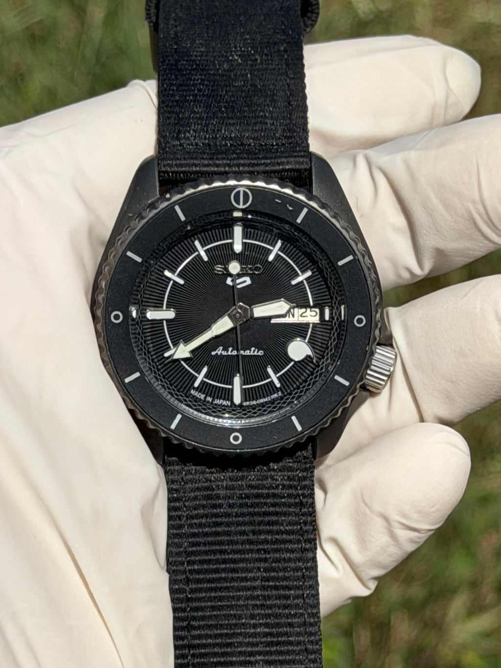 Limited Edition Stealth Blackout Custom Build - Original Seiko 4R36 Automatic Movement - Anime Inspired Day-Date - Exhibition Caseback - 10 Bar - NATO Edition